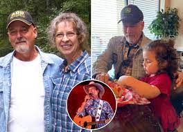 Ricky Van Shelton's Beginnings: Early Life and Family Background