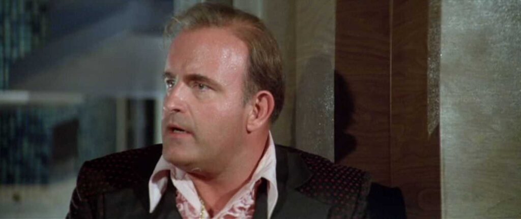 Early Roles and Breakthrough: 1966–1971