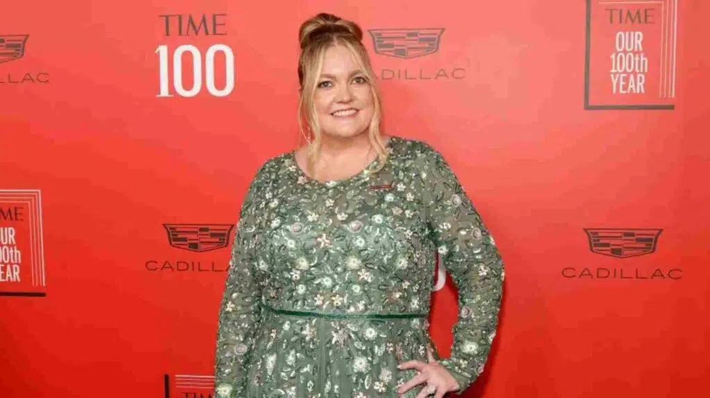 Colleen Hoover Net Worth 2025: From Books to Big Money